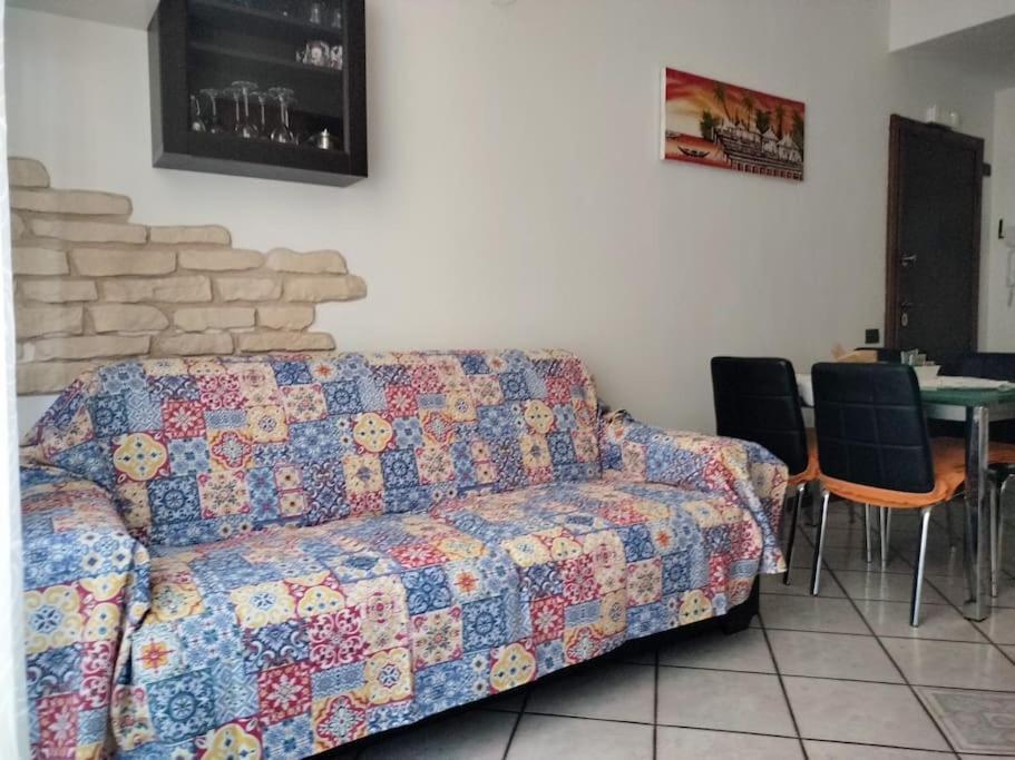 Intero Appartamento A Nord Di Milano Bresso Exteriér fotografie